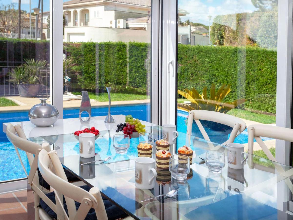 Holiday Home Amsterdam By Interhome Palamos Bagian luar foto